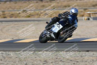 media/Jan-09-2022-SoCal Trackdays (Sun) [[2b1fec8404]]/Turn 11 (935am)/